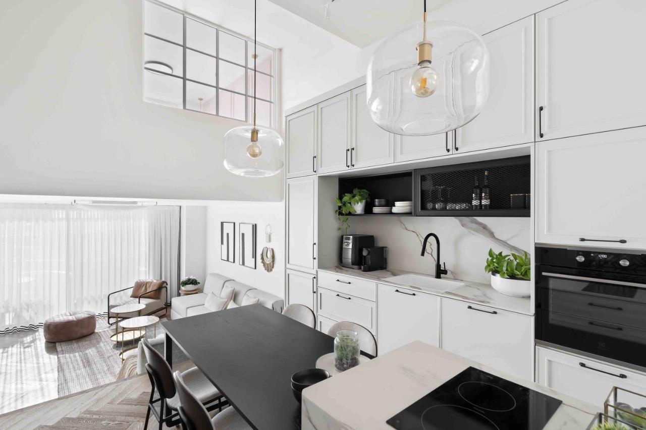 Elegant Duplex With Parking By Beachfront Stay Herzelia Extérieur photo